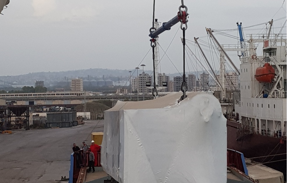 Port loading operations with cranes and cargo containers